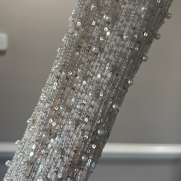 Mabel cropped pearl/seqiun top - Picture 2 of 5